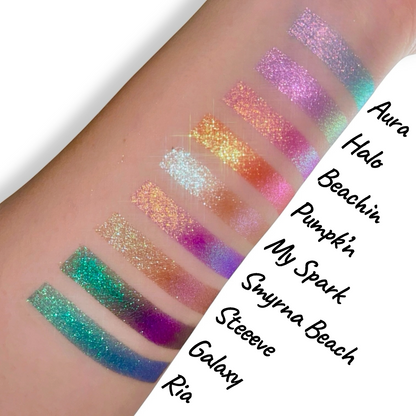 Multi-Chrome Shimmer Eyeshadow In Compact Case